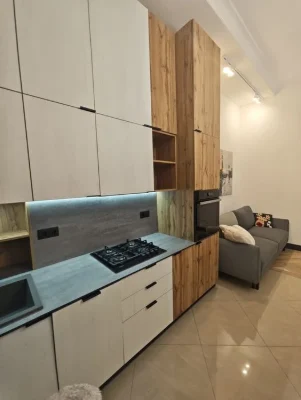 Продаж унікальної квартири в центрі Львова по вул Донцова