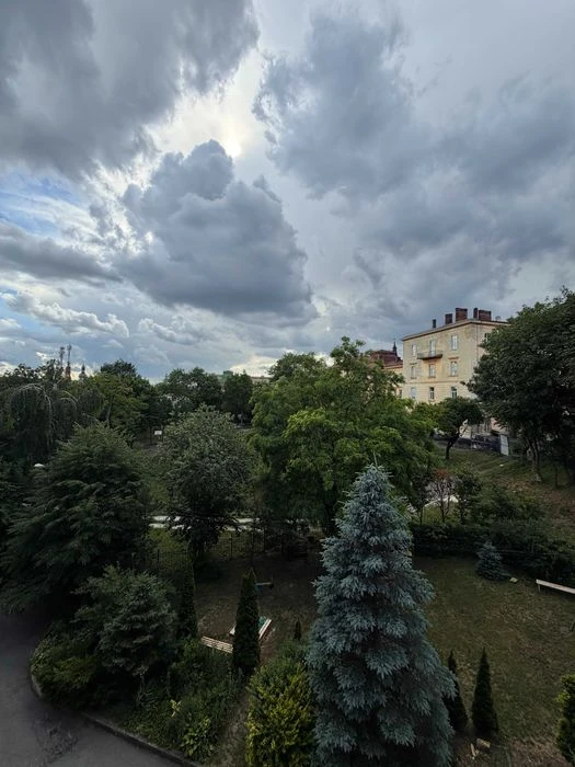 Продаж 2 кім. (новобудова )  вул. Тараса Бобанича "Хаммера"