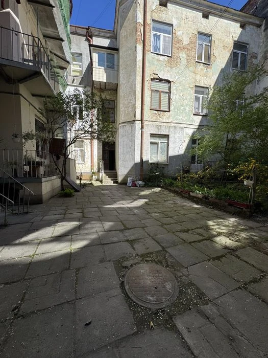 Продаж квартири на вул. Ярослава Мудрого. Ближній центр Льво