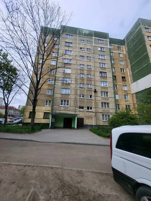 Продаж 3 кім. квартири по вул. Сихівська