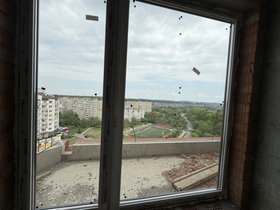Продається 1 кім. Квартира з терасою в ЖК на Величковського