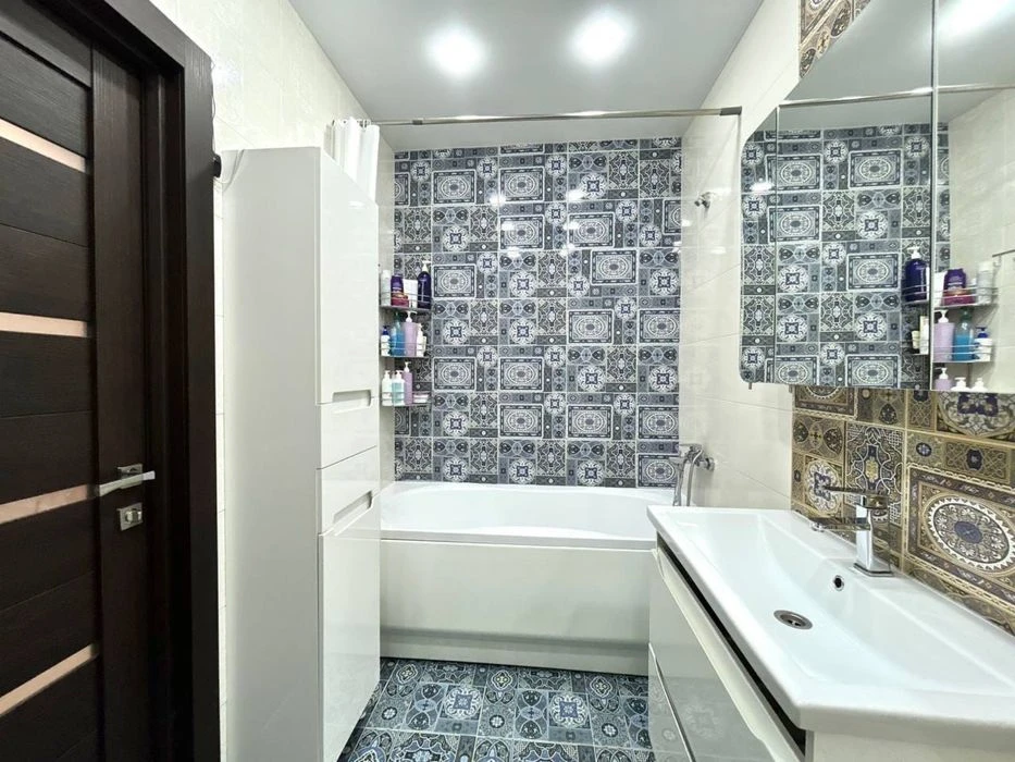 Продаж 2-кімнатна +кухня студія ЖК Галицький Лев