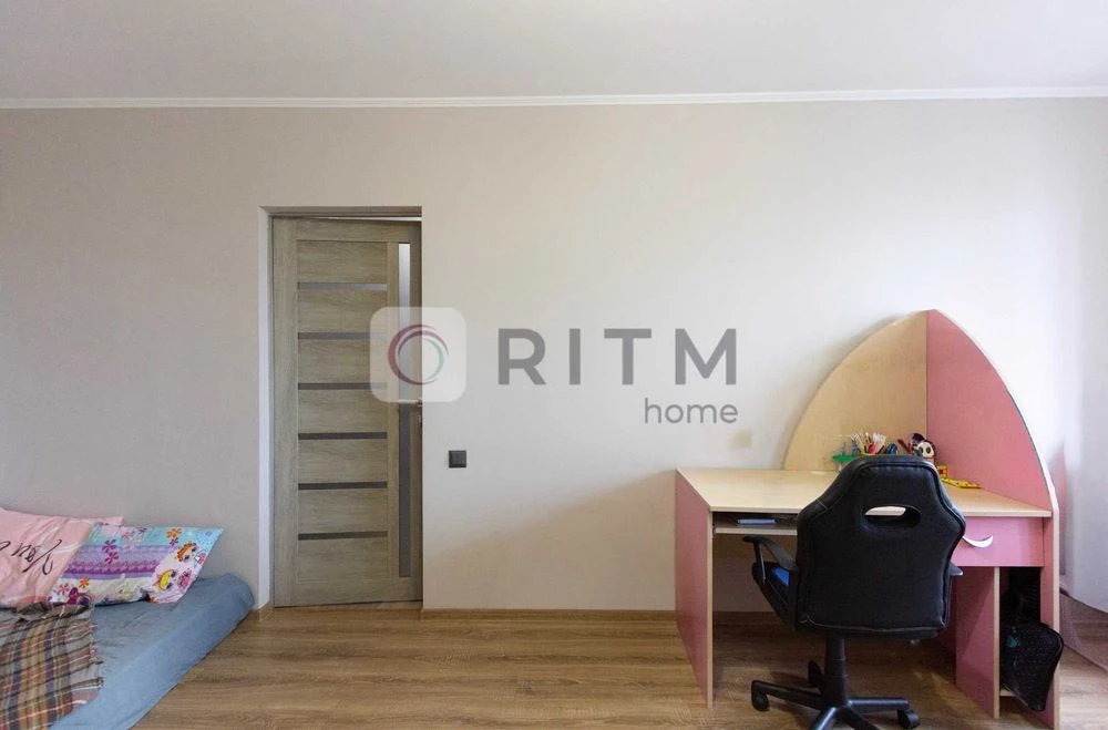 Продаж 2 кімнатна квартира Франківський район.