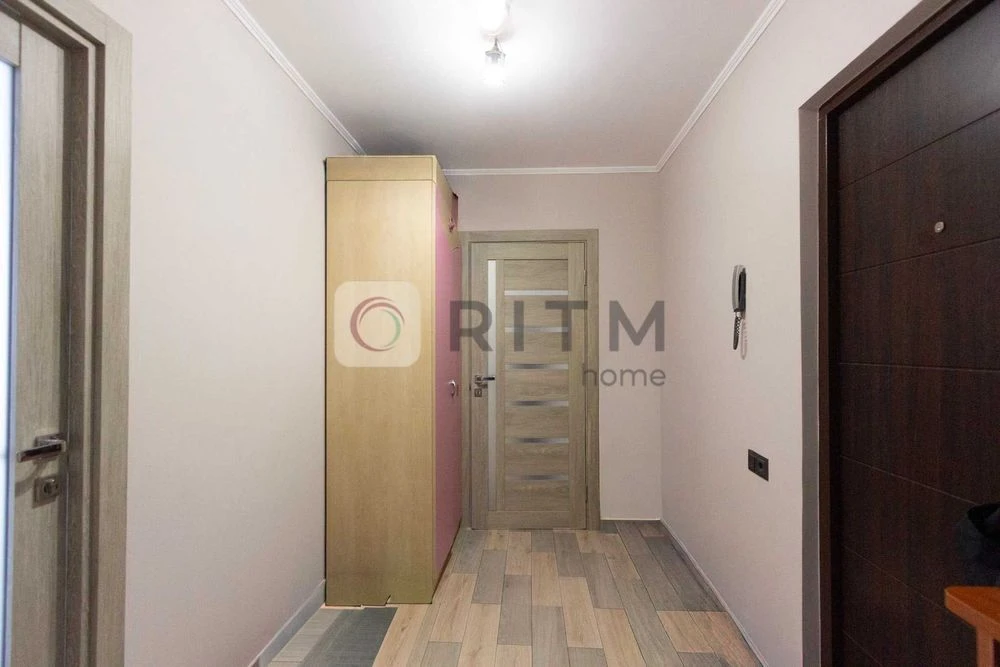 Продаж 2 кімнатна квартира Франківський район.