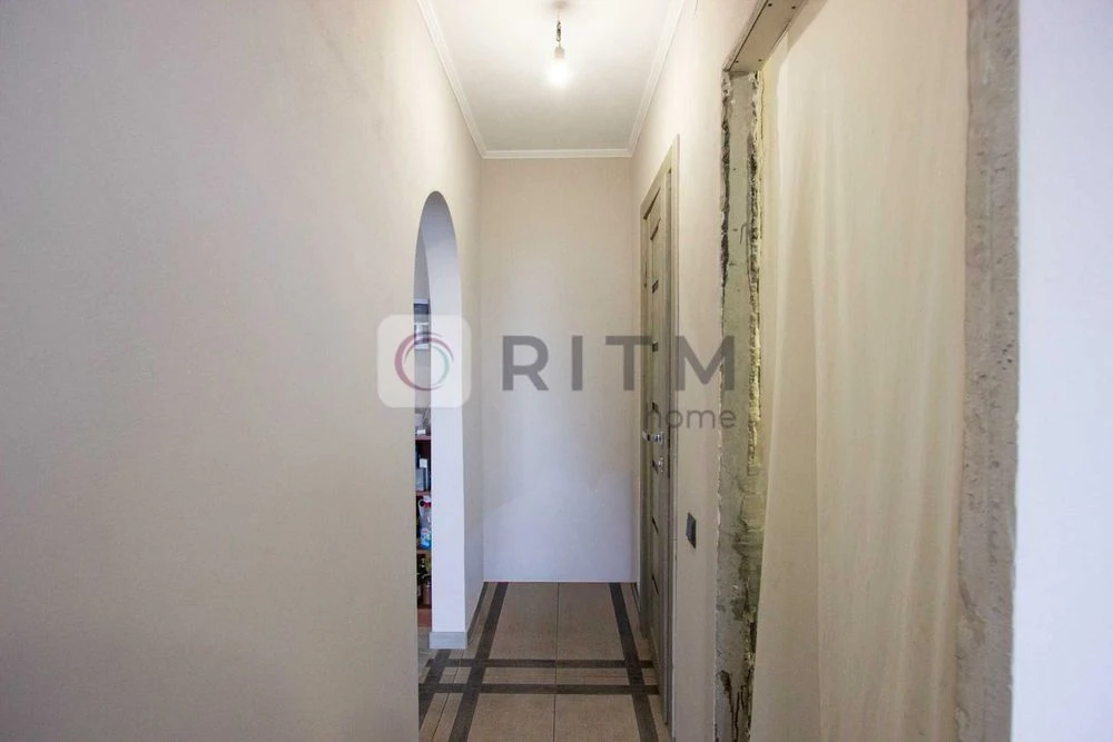 Продаж 2 кімнатна квартира Франківський район.