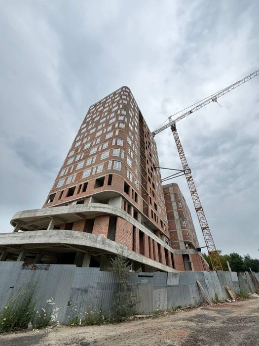 Продаж. 2кім. ЖК на Миколайчука. Топольна.