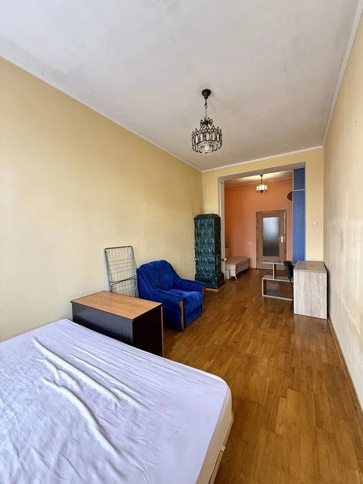 Продаж 1-кім. квартири 38.4 м.кв., в. Союзу Українок