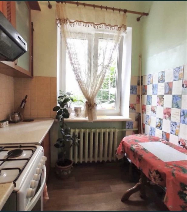 Продаж! двокімнатна квартира вул.Стрийська