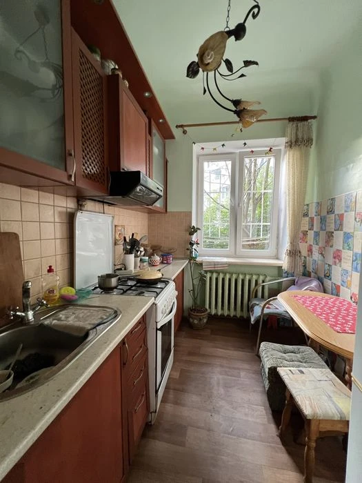 Продаж! двокімнатна квартира вул.Стрийська