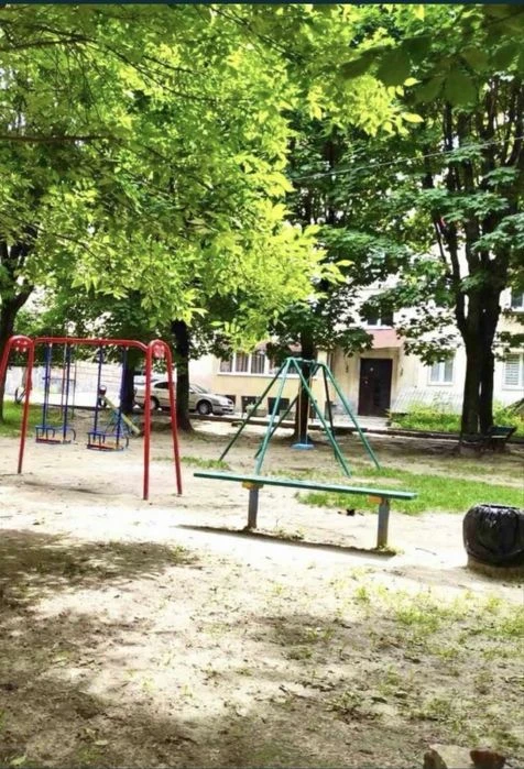 Продаж! двокімнатна квартира вул.Стрийська