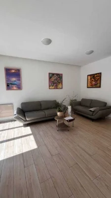 Продаж 2-кім.квартири 73 м3.,Бізнес-класу вул. Ярославенка Б