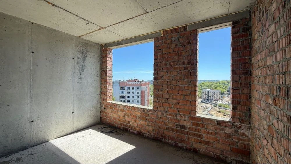 Продаж 2-кім. квартири 54 м2 вул.  Миколайчука, 38 Галжитлоб