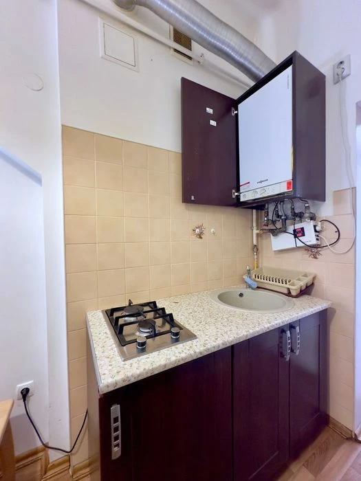 ПРОДАЖ 3-кімнатної квартири в ЦЕНТРІ МІСТА вул. Насипна 1