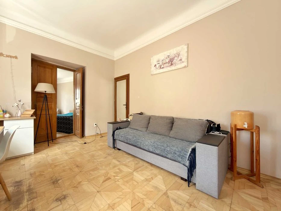 ПРОДАЖ 3-кімнатної квартири в ЦЕНТРІ МІСТА вул. Насипна 1