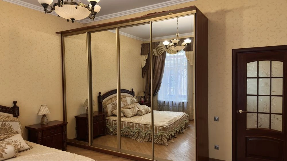 Продаж вул .Н.Левицького ,квартири з ремонтом ближній центр.