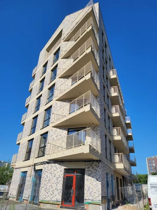 Продаж 2-кімнатної квартири ЖК Континент Клуб