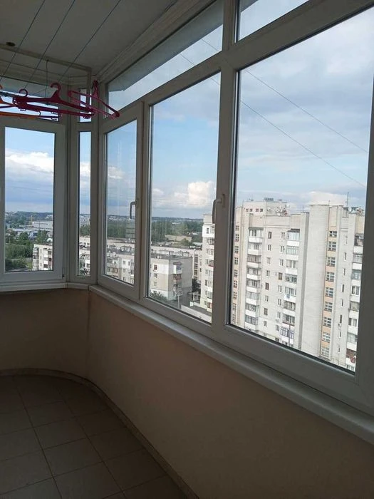 Продаж 3к квартири в новобудові