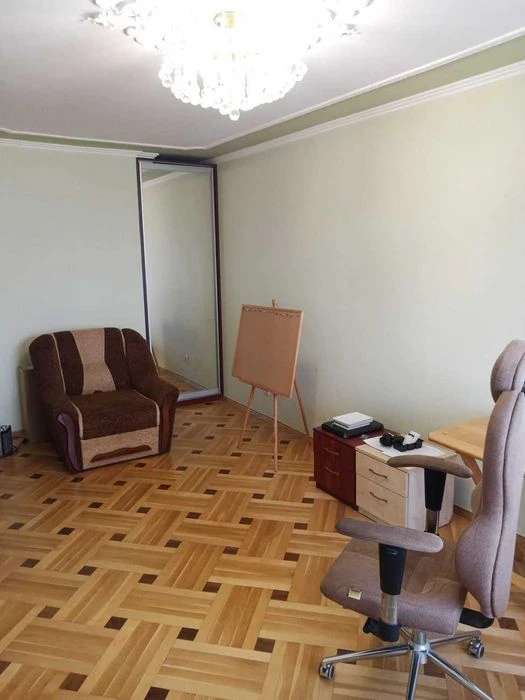 Продаж 3к квартири в новобудові