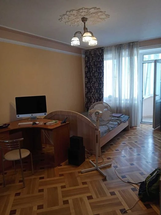 Продаж 3к квартири в новобудові