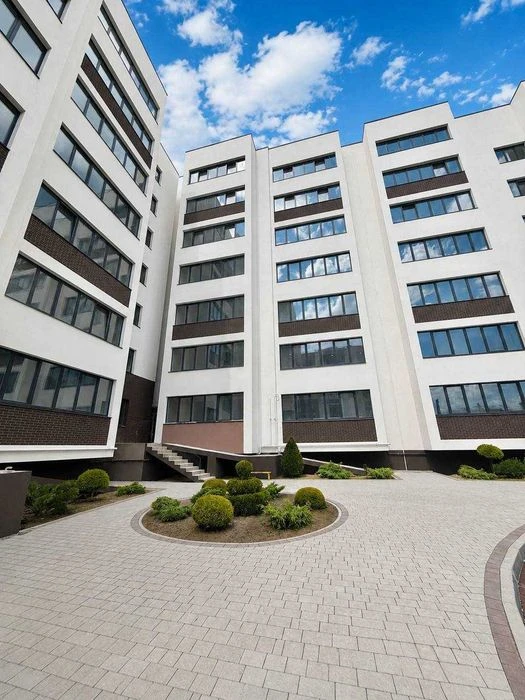 Продаж 1 кімнатної просторої квартири в Новобудові вул. Вуле