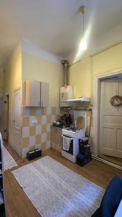 Продається Приваблива 3-кімнатна квартира у центрі Львова (Т