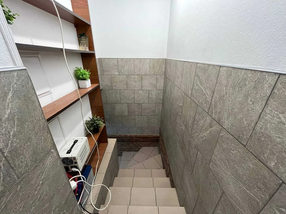 Квартира біля Політехніки, вулиця Митрополита Андрея