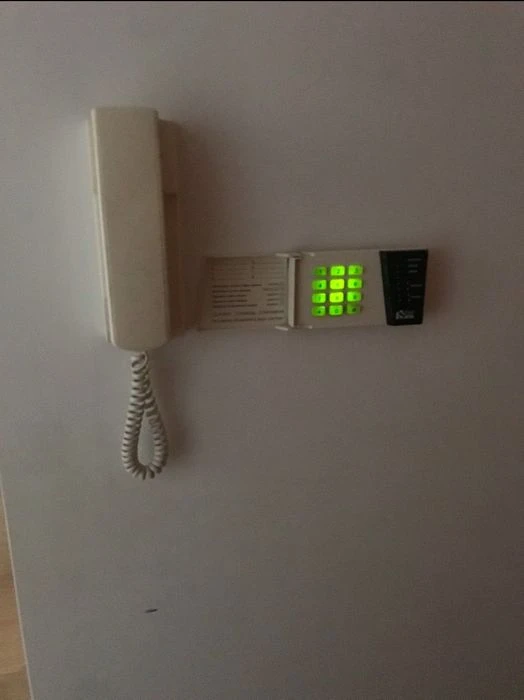 БЕЗ КОМІСІЇ!Продаж  3-х кімн.квартири вул.Під Голоском(р-н Ч