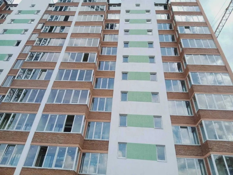 Гарна світла квартира №489-71м2