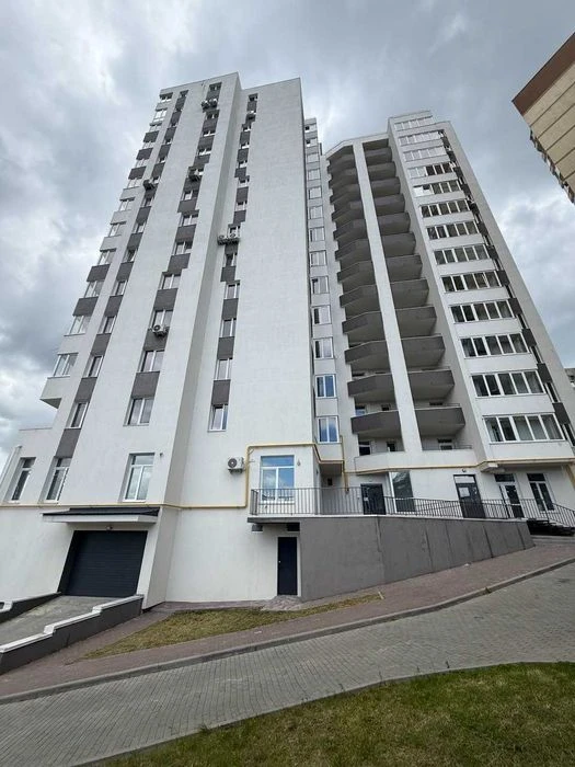 Продаж 1 кім квартири вул.Бережанська