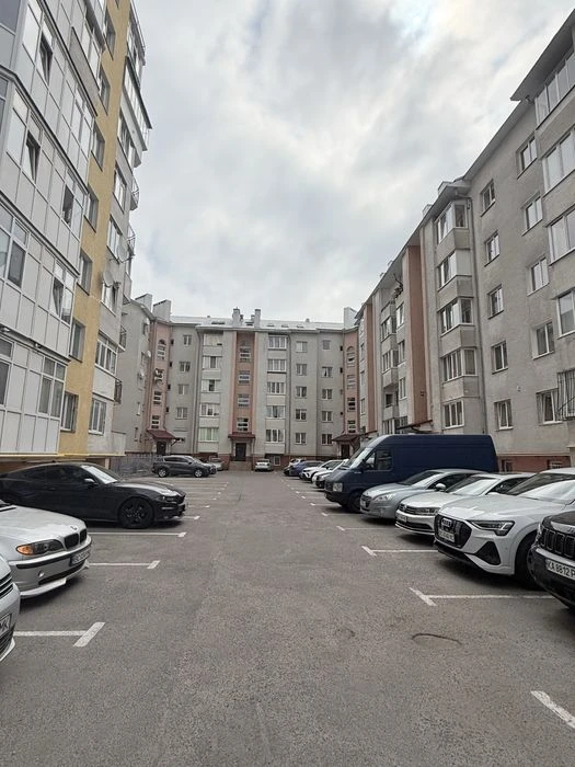 ‼️ продаж 4-х кімнатної Каховська ( Патона)