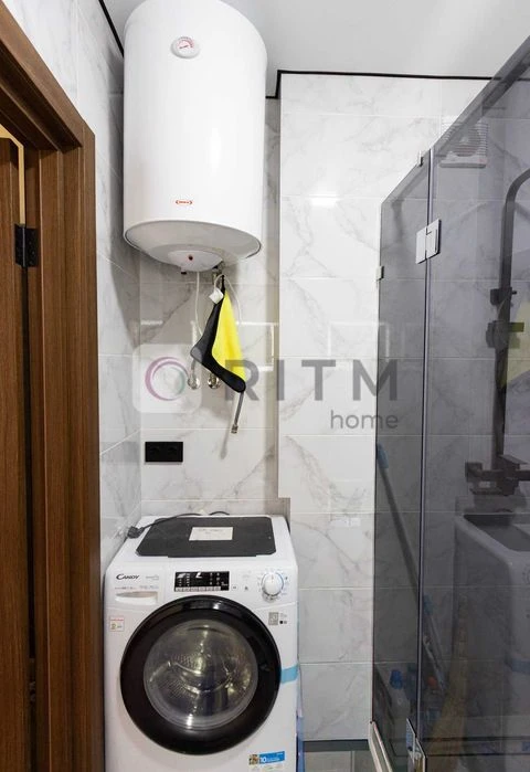 Продаж однокімнатна квартира, новобудова з ремонтом, Залізни