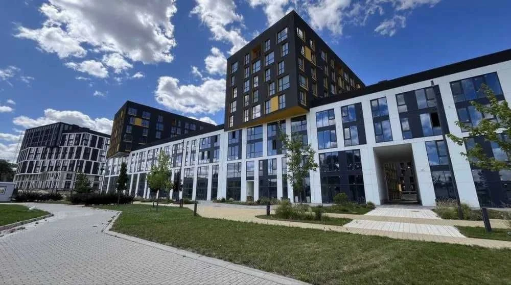 Продаж 2-ох кімнатної квартири в зданій новобудові