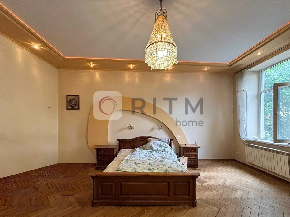 Продаж 3-кімнатної квартири по вул. Пекарська, Личаківський