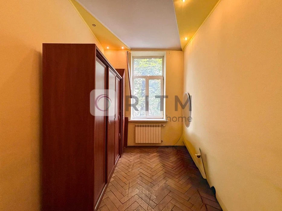 Продаж 3-кімнатної квартири по вул. Пекарська, Личаківський