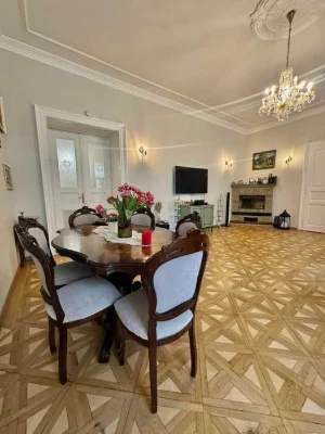 Продаж 5 кім квартири по вул.Верхратського (Пекарська).