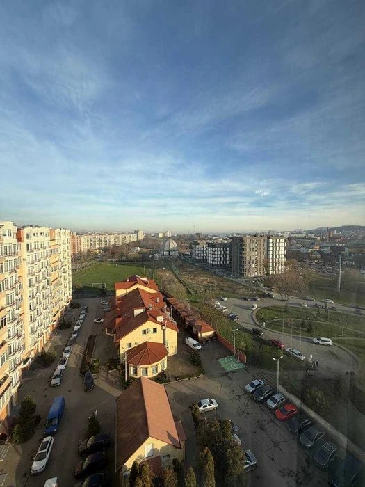 Продаж ексклюзивної дворівневої 4 кімнатної квартири вул. Лі
