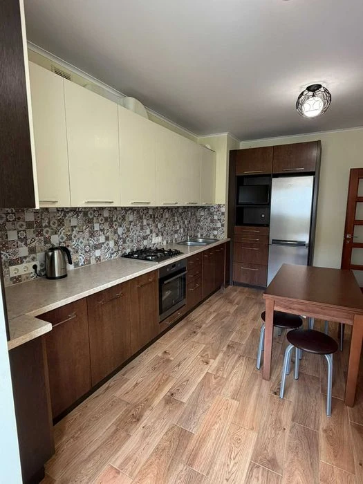 Продаж 1-кім.квартири пр.Червоної Калини (новобуд.)
