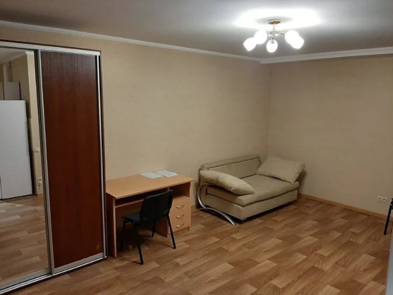 I will sell an apartment - a studio in Bortnychy!