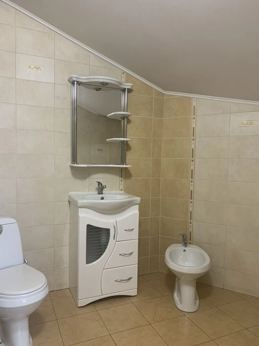 Продаж квартири 4кімнати вул Шептицьких ( універ)