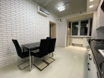 Продаж 3к.+4к. новобуд. пр. Червоної Калини м.Львів площа 10