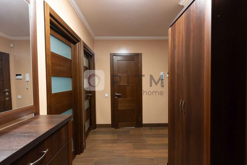 Продаж 2 кімнатна квартира з ремонтом вул. Мазепи
