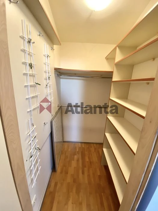 Продаж квартири у новобудові в елітному районі Алтайських Оз