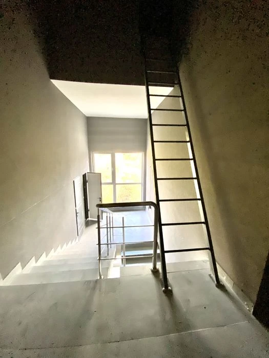 Продаж 2 кім квартири вул Малоголосківська
