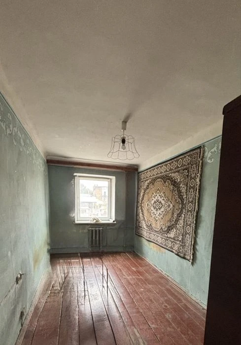 Продаж 3 кімн кв вул. Волинська