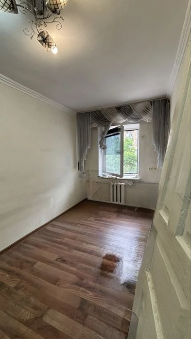 Продаж 3 кімн кв вул. Волинська