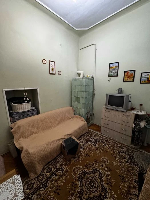 ПРОДАЖ 3-кімнатної квартири в центрі м.Львова вул.Менцинсько