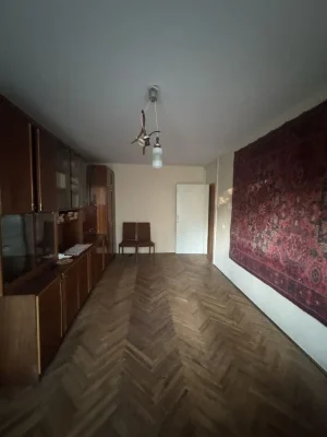 Продаж 3 кімнатна квартира вул. Виговського , житловий стан,