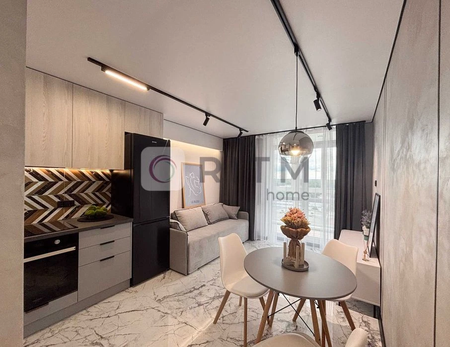 Продаж 2 кімнатна квартира з дизайнерським ремонтом ЖК Riel