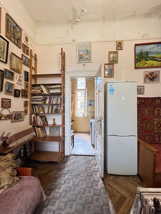 Продаж 4-кім кв вул Менцинського центр Львова