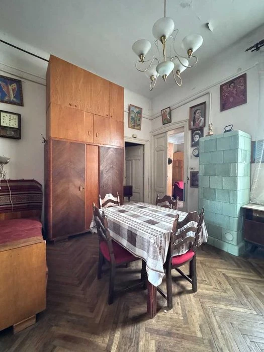 Продаж 4-кім кв вул Менцинського центр Львова